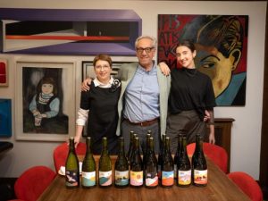 Una cata al estilo tertulia entre arte e invitados ilustres